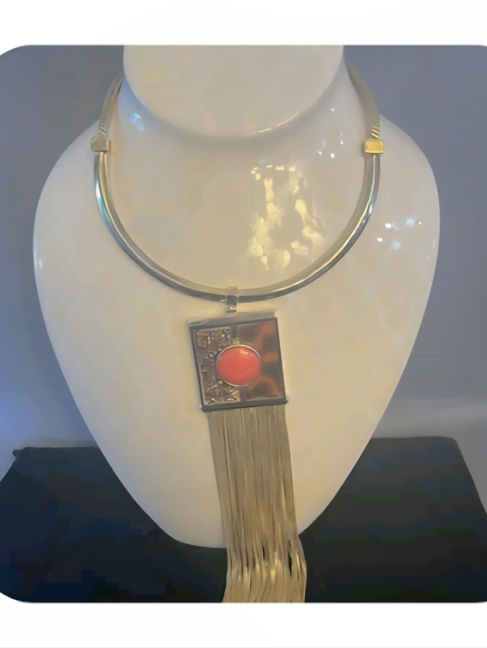 Vtg. HENRI BENDEL Stunning Pendant Choker Becklace Runway Estate